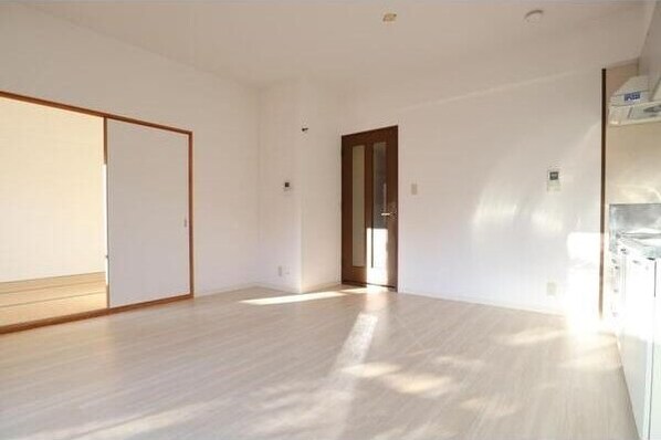 カーサ ソレアードの物件内観写真